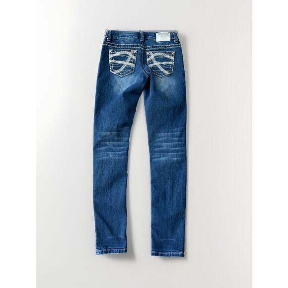 Maurices Embroidered Skinny Jeans Size 1/2 Stretch Low Rise - Picture 2 of 5
